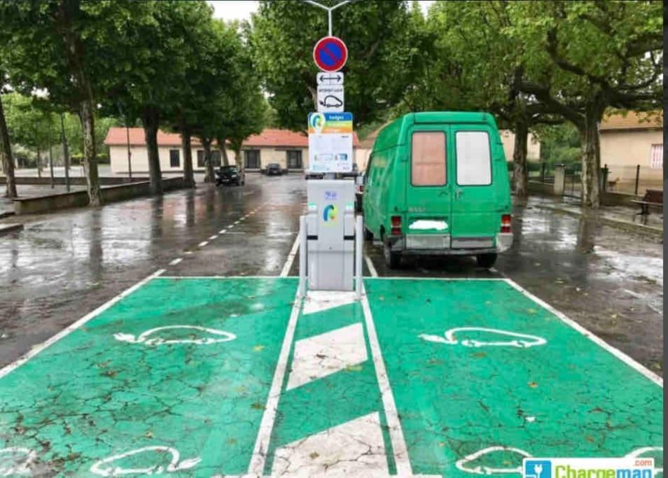 Maison Atypique Dans Circulade Bram Esterno foto