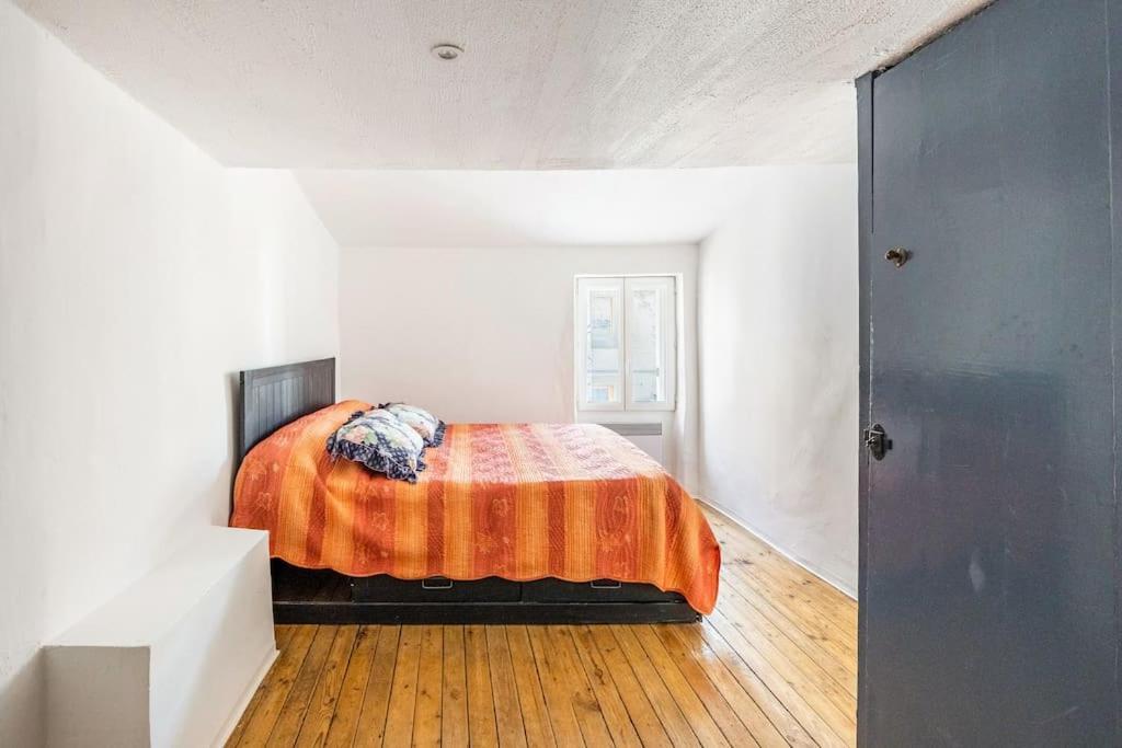 Maison Atypique Dans Circulade Bram Esterno foto